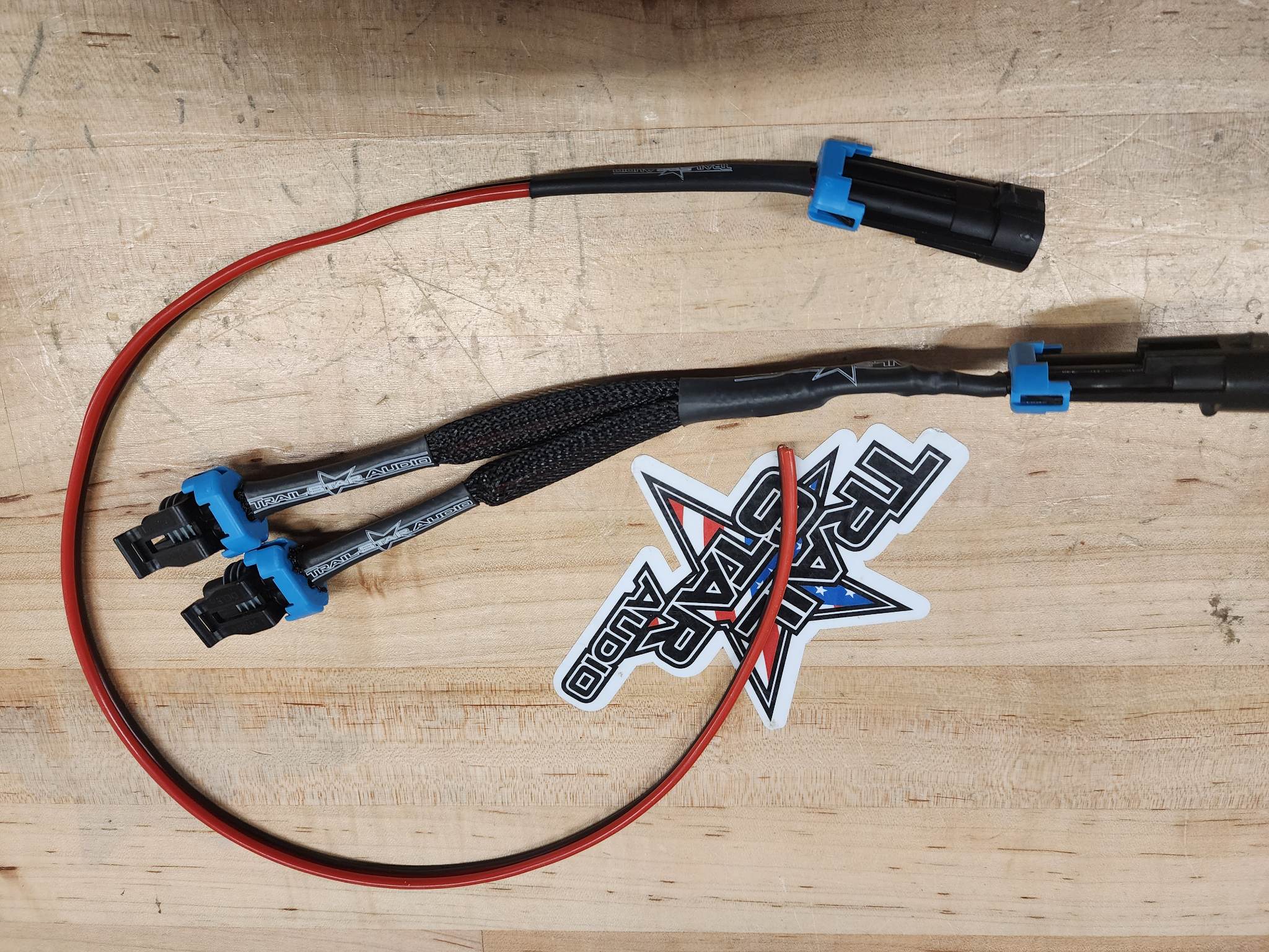 Plug and Play Pro / Pro R Dual rear speaker plug  (pair)