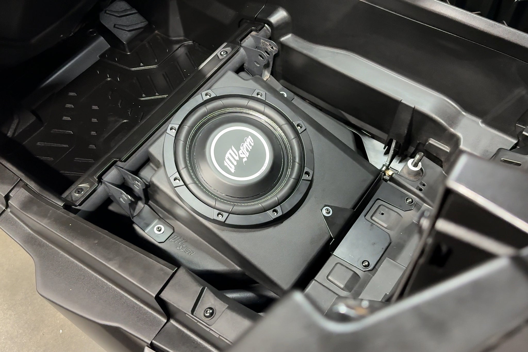 Signature Series 10" Low-Profile Subwoofer | UTVS-S10LP
